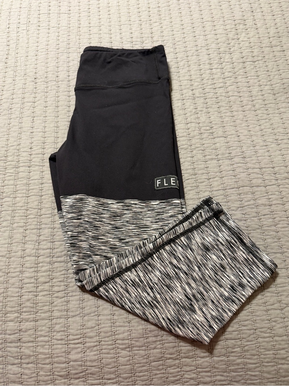 Women's FLEO Athletic Leggings Black White Gray Marled Capri